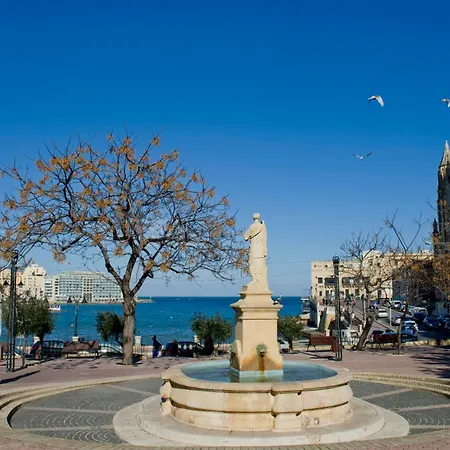 Maltese Balcony Daire Saint Julian's