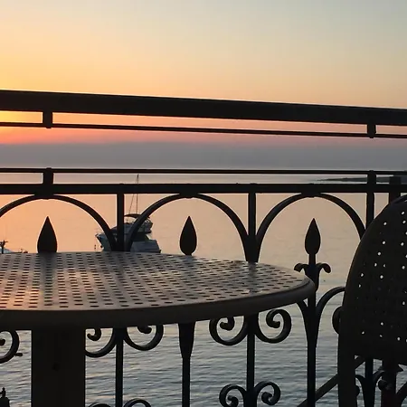 Maltese Balcony Daire Saint Julian's